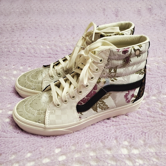 High Top Vans Floral Patchwork Style Sneakers Size 9 Boho Chic Classic - Picture 9 of 16